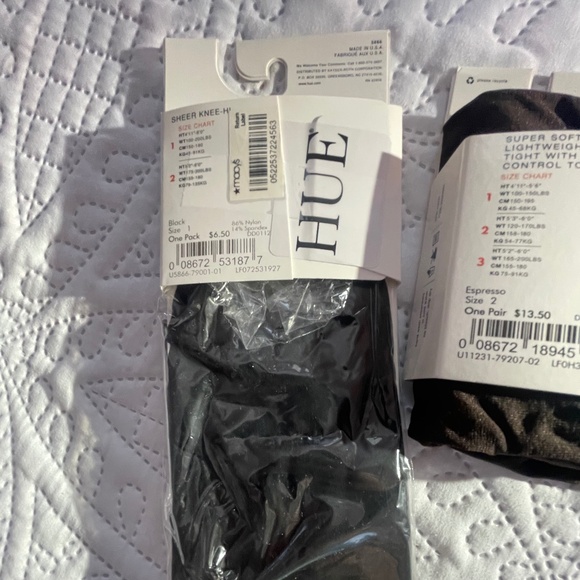 BUNDLE OF NEW NEVER WORN TIGHTS, KNEE HIGHS, NO SHOW SOCKS - Picture 6 of 11